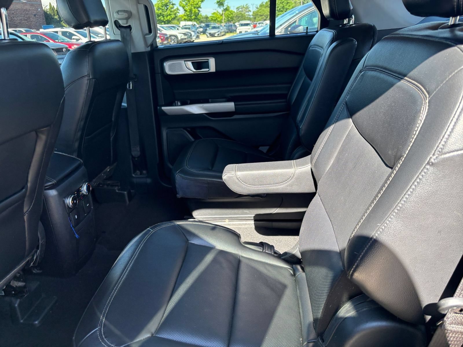 Used 2024 Ford Explorer Limited RWD image 25