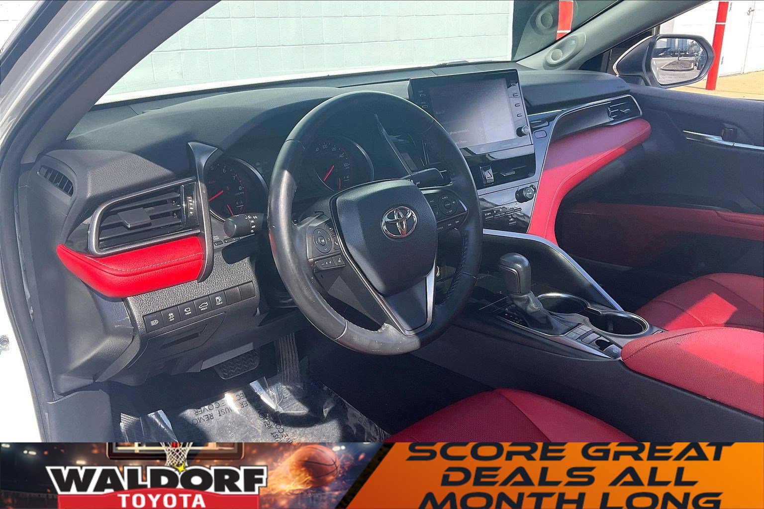 Used 2022 Toyota Camry XSE w/ Navigation Package image 18