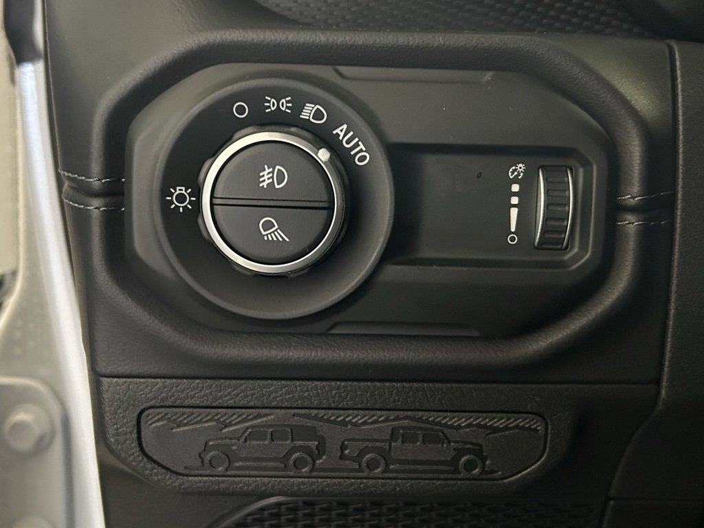 New 2025 Jeep Gladiator Rubicon w/ Convenience Group image 6