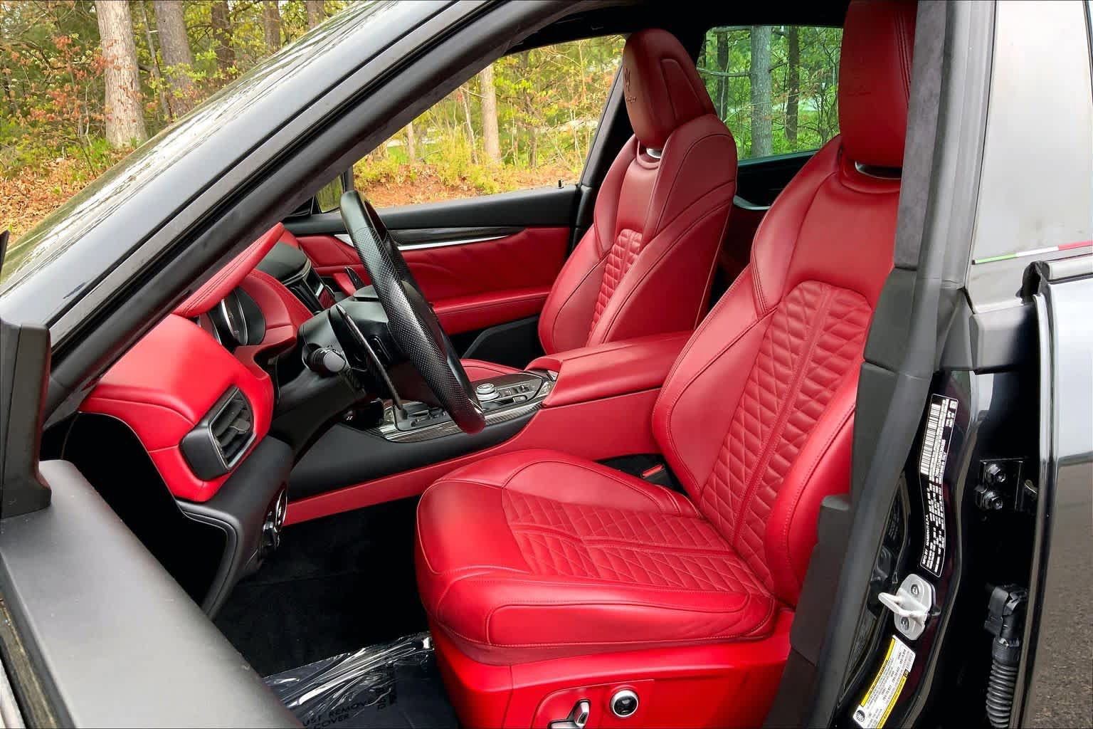 Used 2021 Maserati Levante Trofeo AWD/4WD image 9
