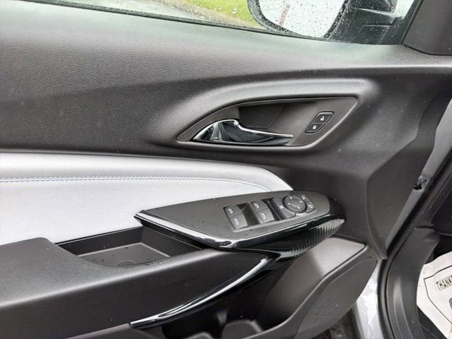 New 2026 Chevrolet Trax LT w/ Midnight Edition FWD image 15
