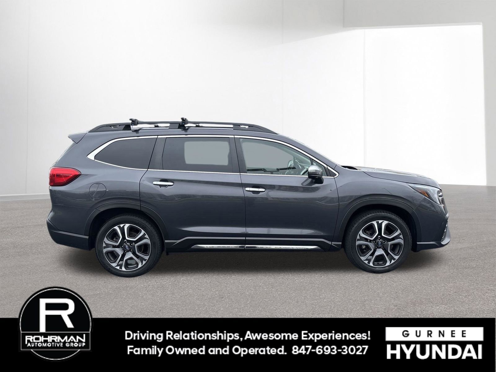 Used 2023 Subaru Ascent Touring image 10