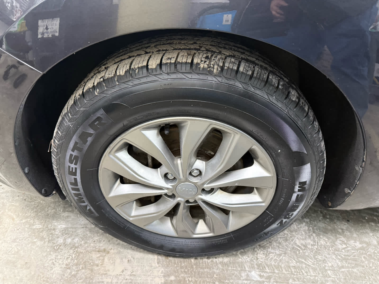 Used 2021 Kia Sedona LX image 7