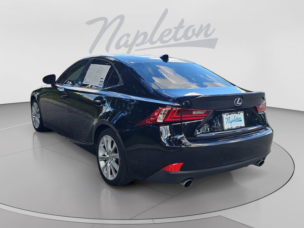 Used 2016 Lexus IS 200t RWD image 3