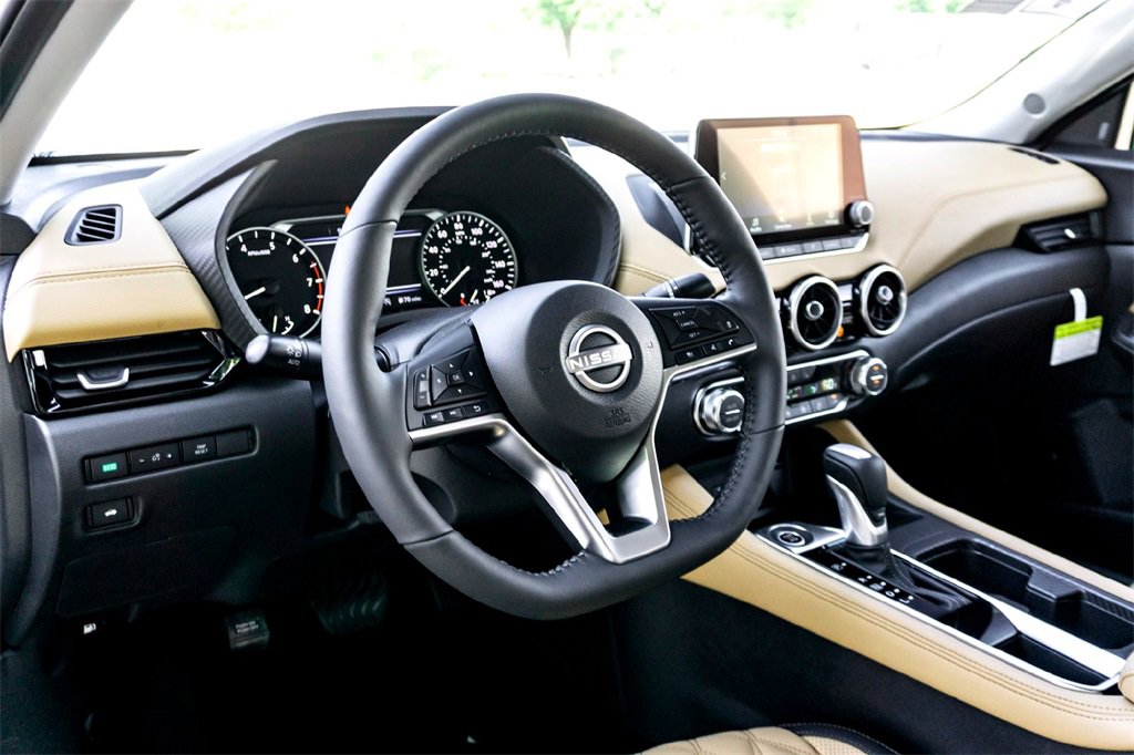 New 2025 Nissan Sentra SV w/ SV Premium Package image 11