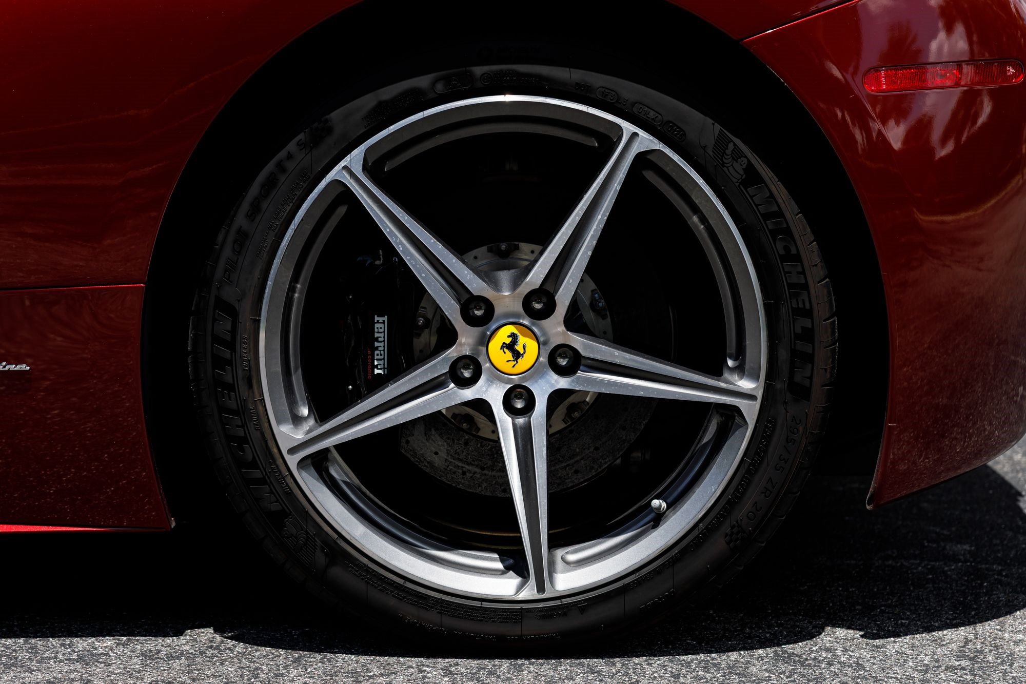 Used 2011 Ferrari 458 Italia Coupe RWD image 38