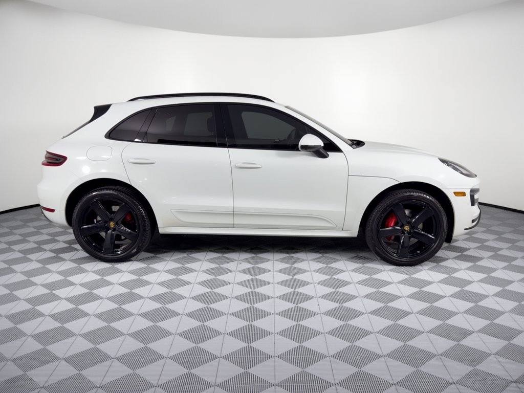 Used 2018 Porsche Macan Turbo AWD/4WD image 8