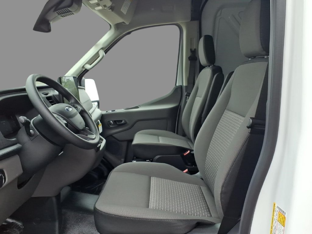 New 2026 Ford Transit 250 148 Medium Roof RWD image 16