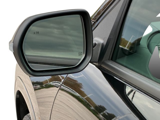 New 2027 Chevrolet Traverse RS w/ LPO, Floor Liner Package AWD/4WD image 10