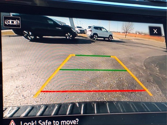 Certified 2023 Volkswagen Tiguan SE R-Line image 16