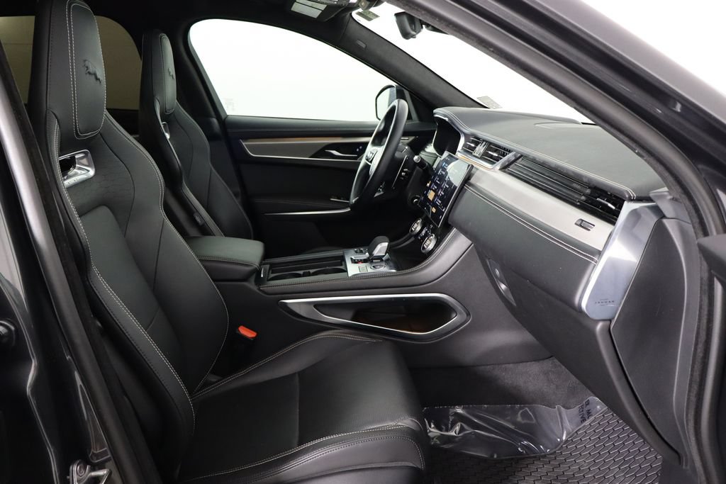 Used 2025 Jaguar F-PACE R-Dynamic S AWD/4WD image 17