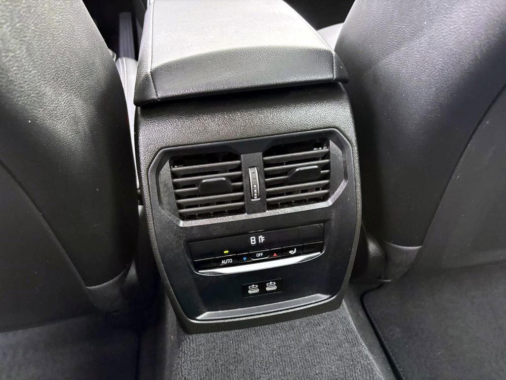 Certified 2025 BMW 330i xDrive Sedan image 33