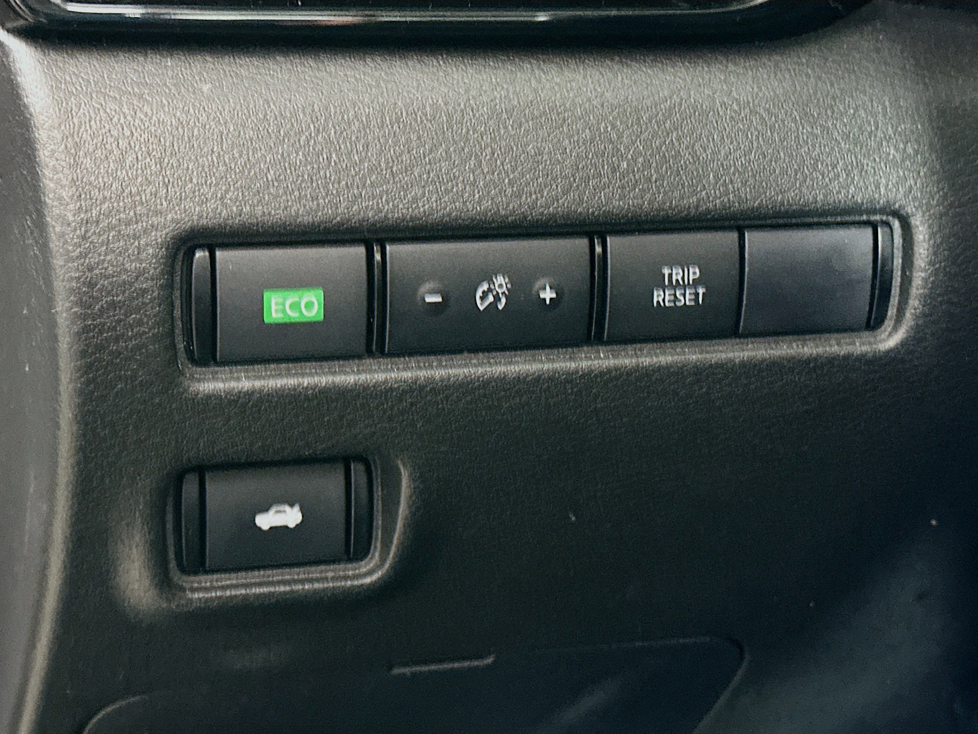 Used 2024 Nissan Sentra SV image 16