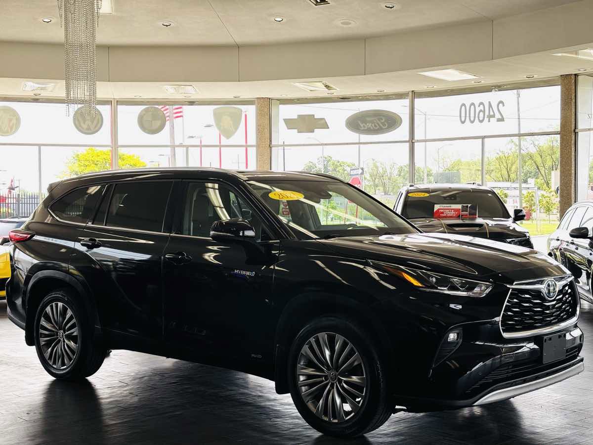 Used 2021 Toyota Highlander Platinum