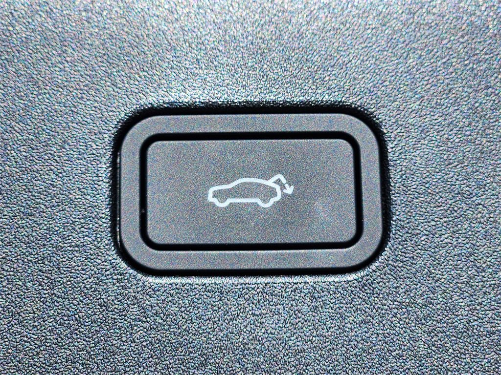 New 2026 Volvo EX30 Plus image 23