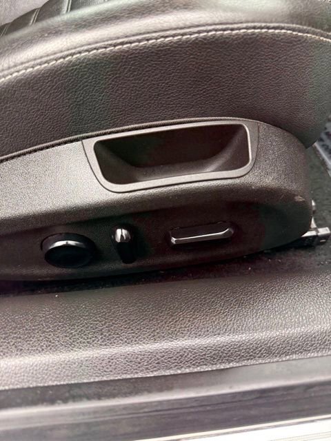 Used 2019 Buick Cascada Premium FWD image 46