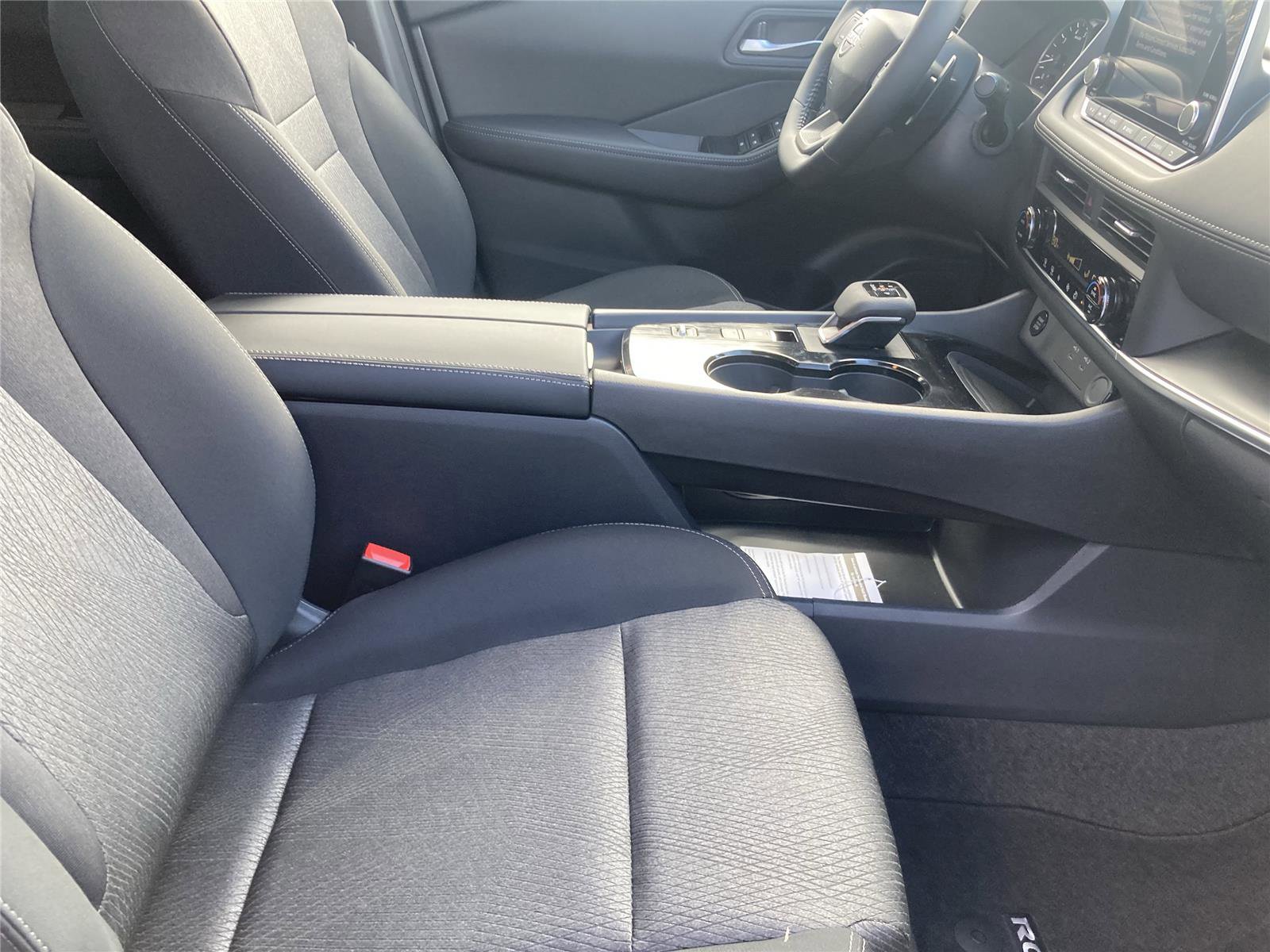 New 2026 Nissan Rogue SV image 29