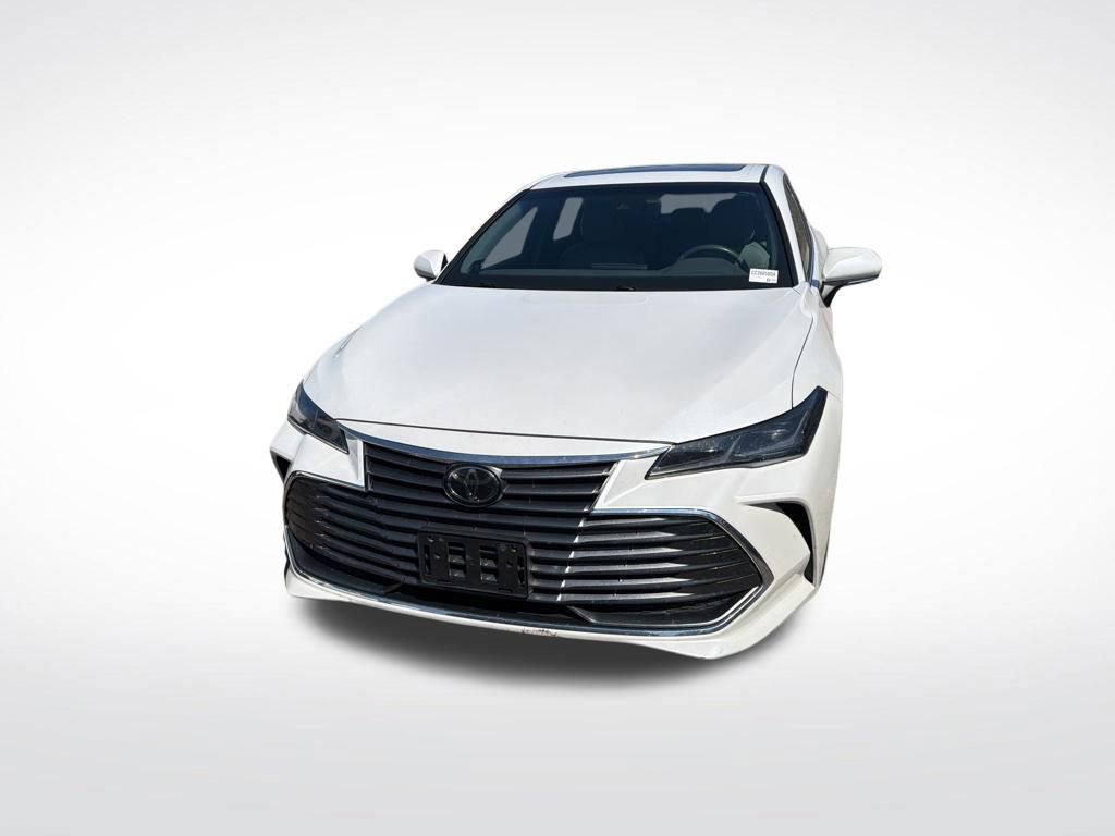 Used 2019 Toyota Avalon Limited w/ All Weather Liner Package image 6