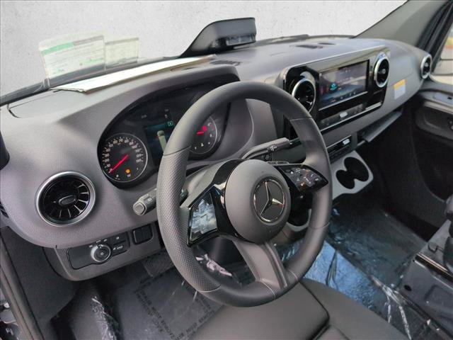 New 2025 Mercedes-Benz Sprinter 2500 image 10