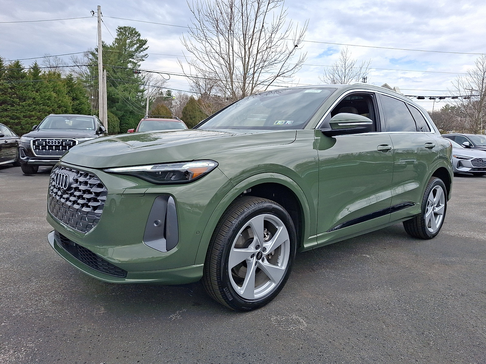 Certified 2025 Audi Q5 Premium Plus w/ Premium Plus image 3