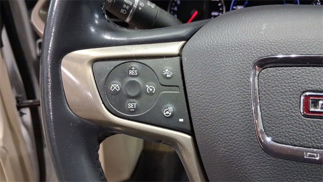 Used 2022 GMC Acadia Denali w/ Denali Technology Package image 34