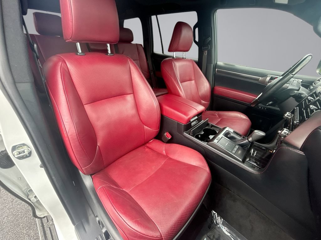 Used 2023 Lexus GX 460 Luxury w/ Accessory Package AWD/4WD image 16