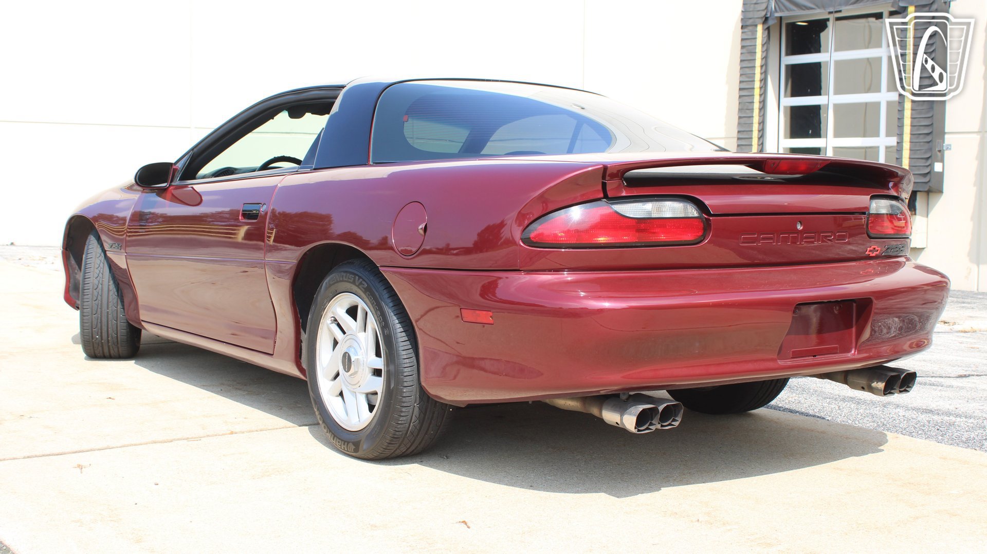 Used 1995 Chevrolet Camaro Z28 RWD image 25