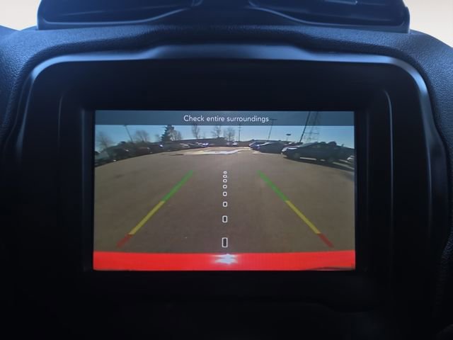 Used 2018 Jeep Renegade Altitude image 23