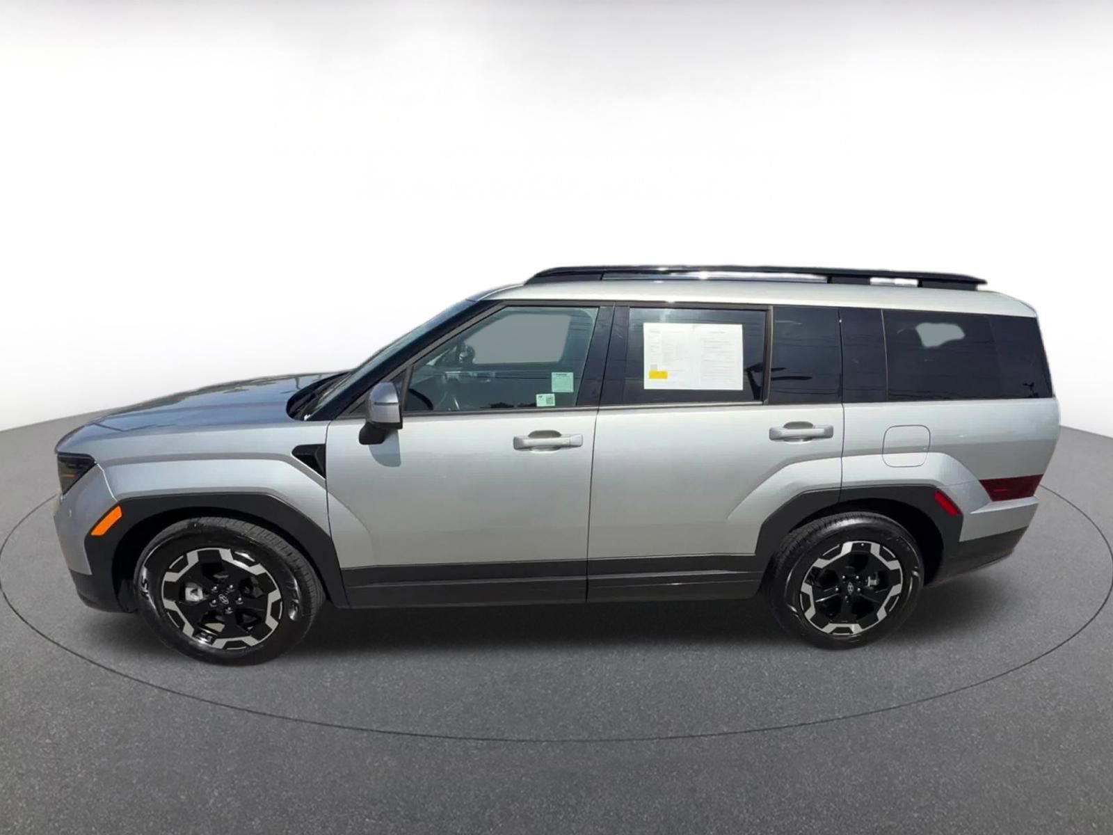Used 2025 Hyundai Santa Fe SEL image 9