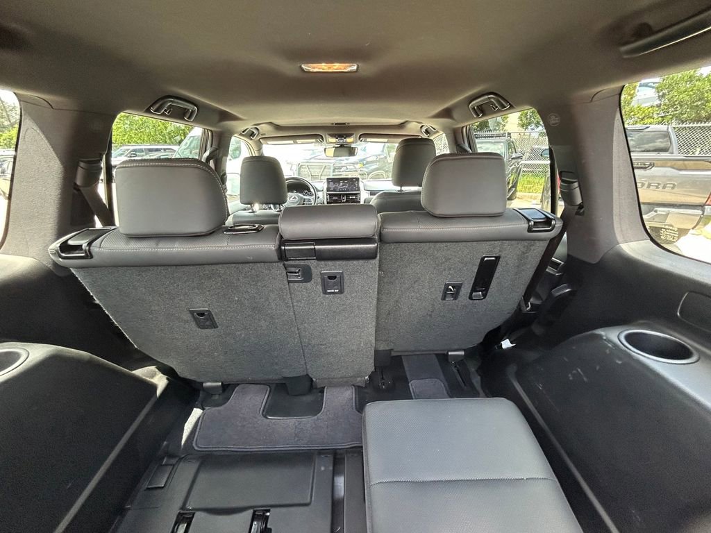 Used 2023 Lexus GX 460 AWD/4WD image 15