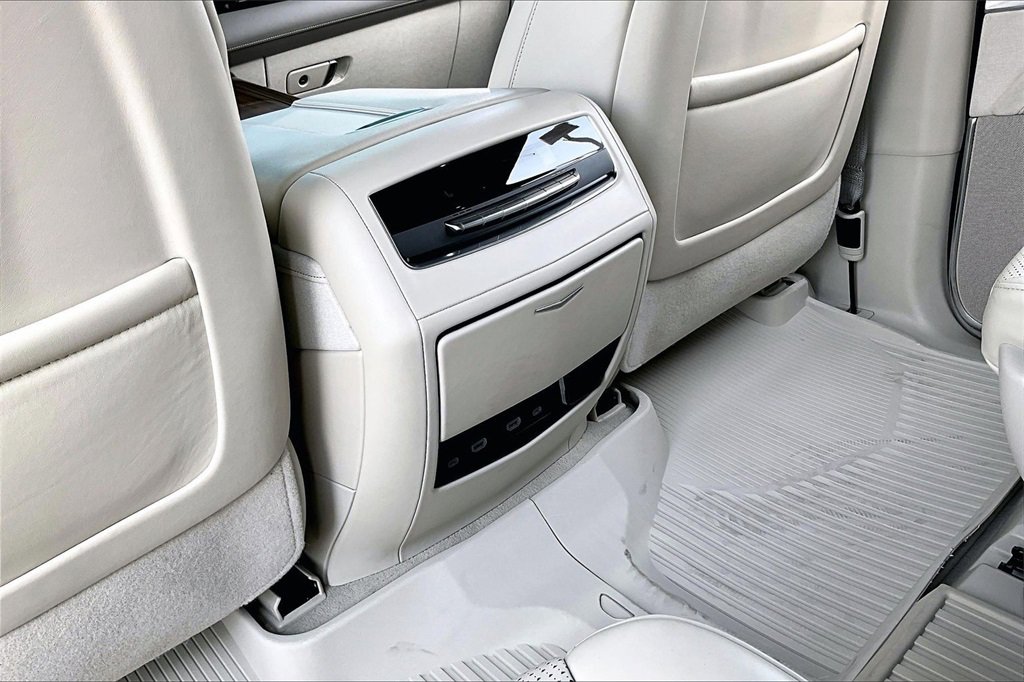 Certified 2024 Cadillac Escalade Sport Platinum w/ LPO, Floor Liner Package image 25