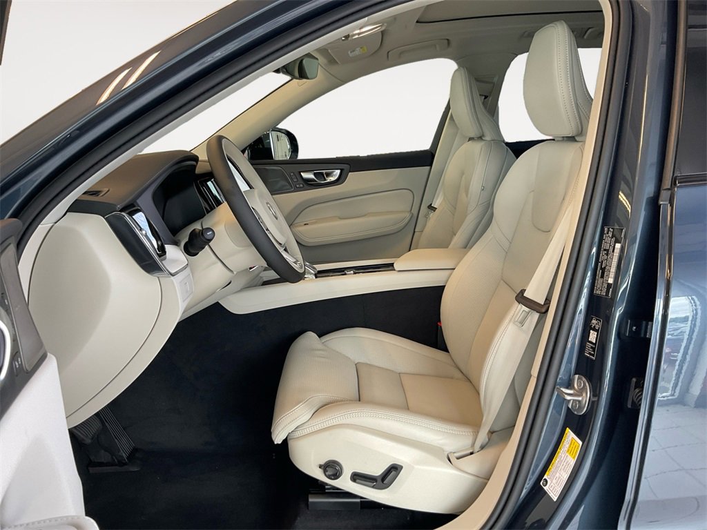 New 2026 Volvo XC60 B5 Ultra w/ Protection Package Premier image 9