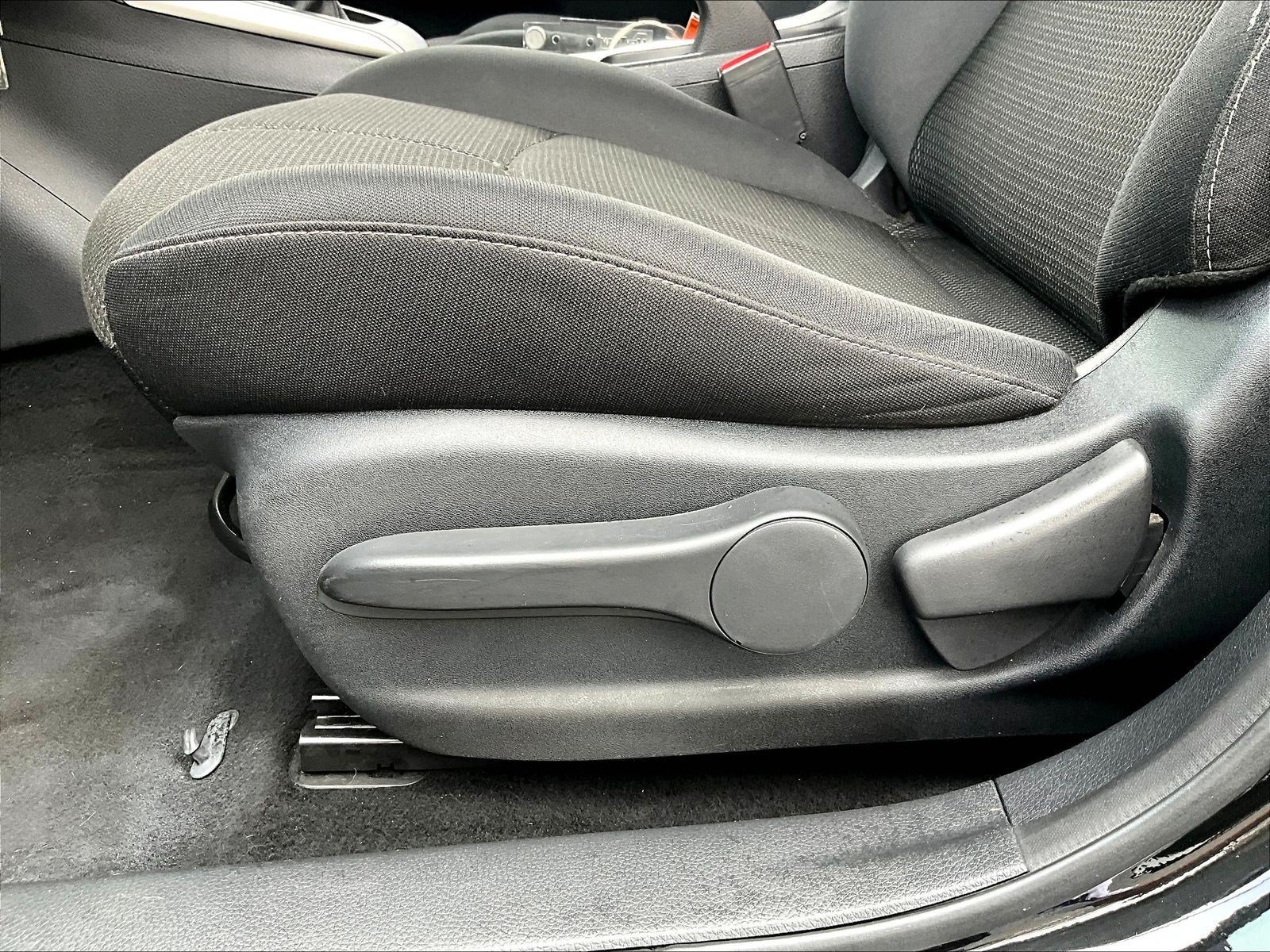 Used 2016 Nissan Sentra S FWD image 36