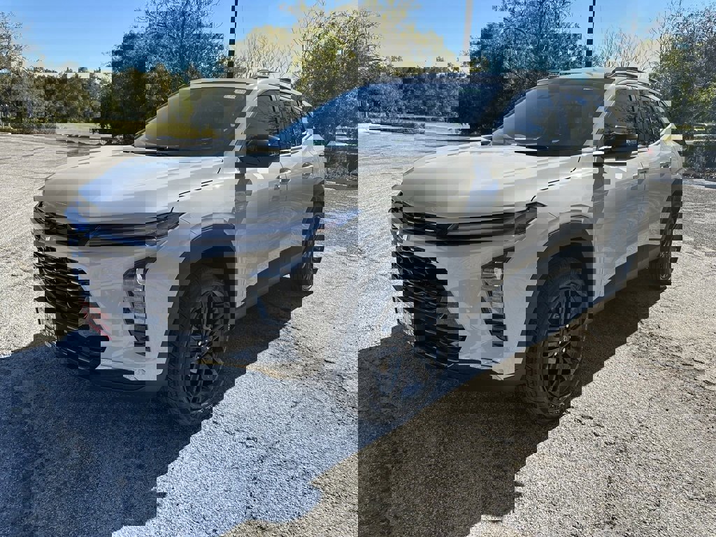 New 2026 Chevrolet Trax ACTIV w/ Driver Confidence Package image 1