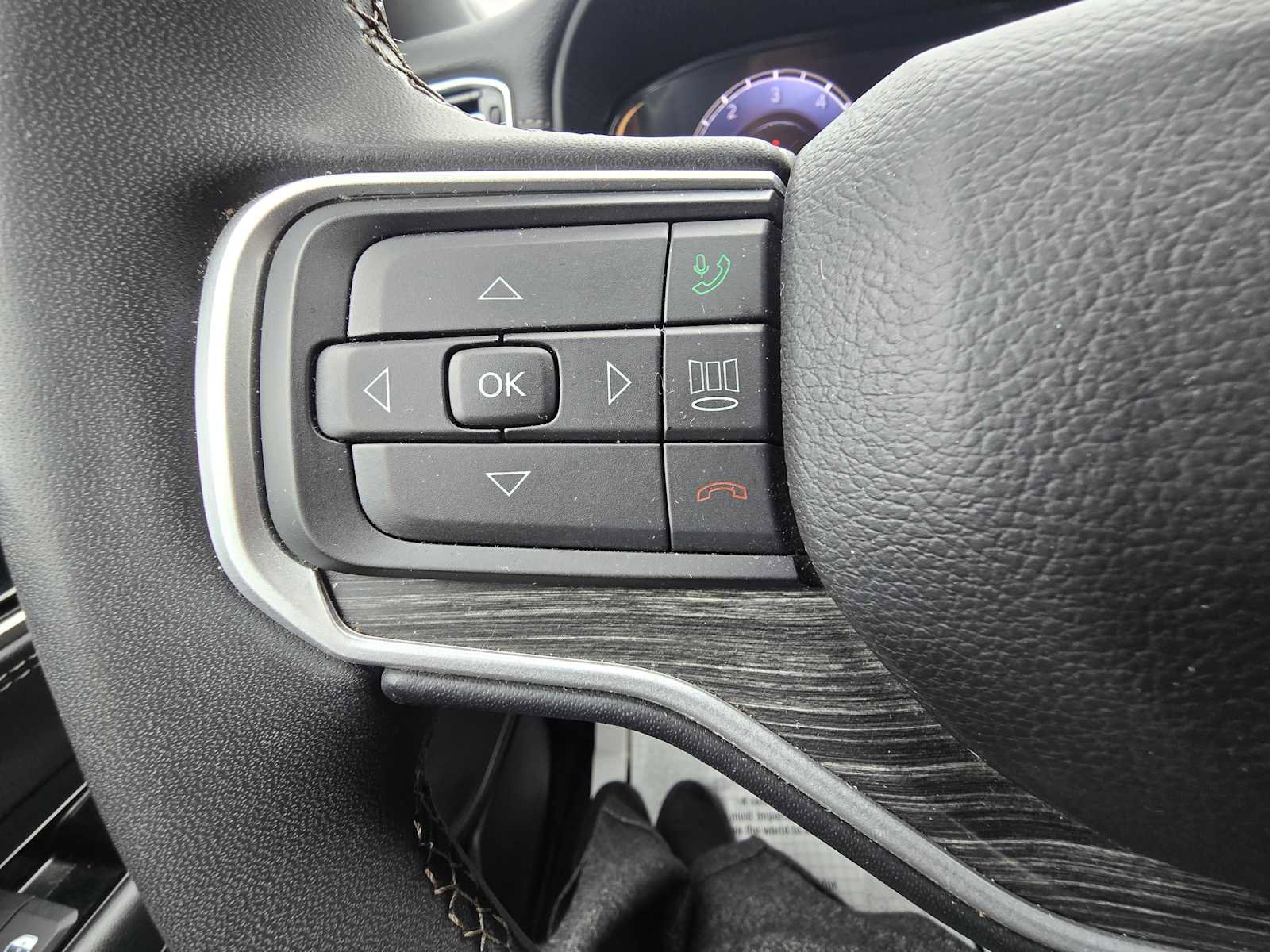 Used 2024 Jeep Wagoneer L Series II w/ Flexible Seating Group AWD/4WD image 24