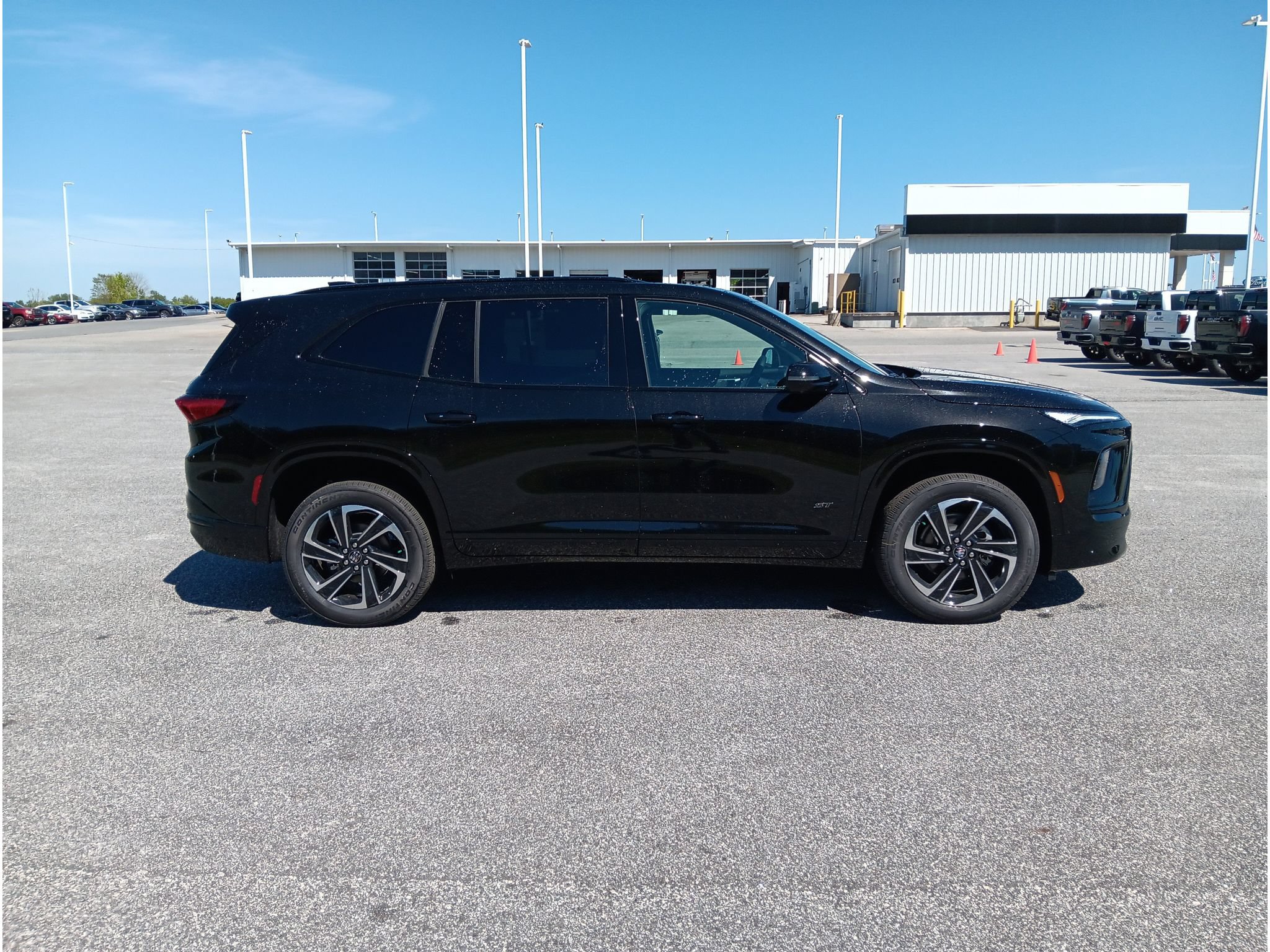 New 2026 Buick Enclave Sport Touring w/ Power Package FWD image 5