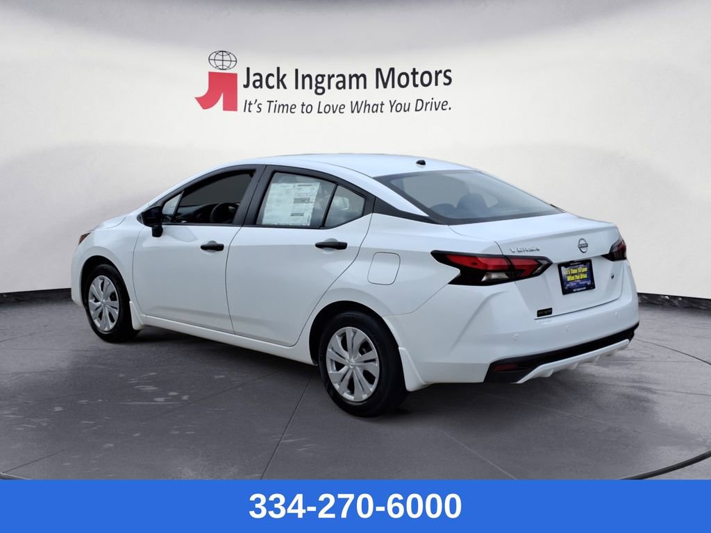Used 2025 Nissan Versa S w/ Trunk Package image 3