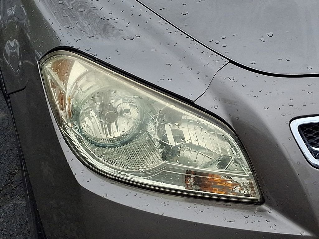 Used 2010 Chevrolet Malibu LT w/ Power Convenience Package FWD image 16