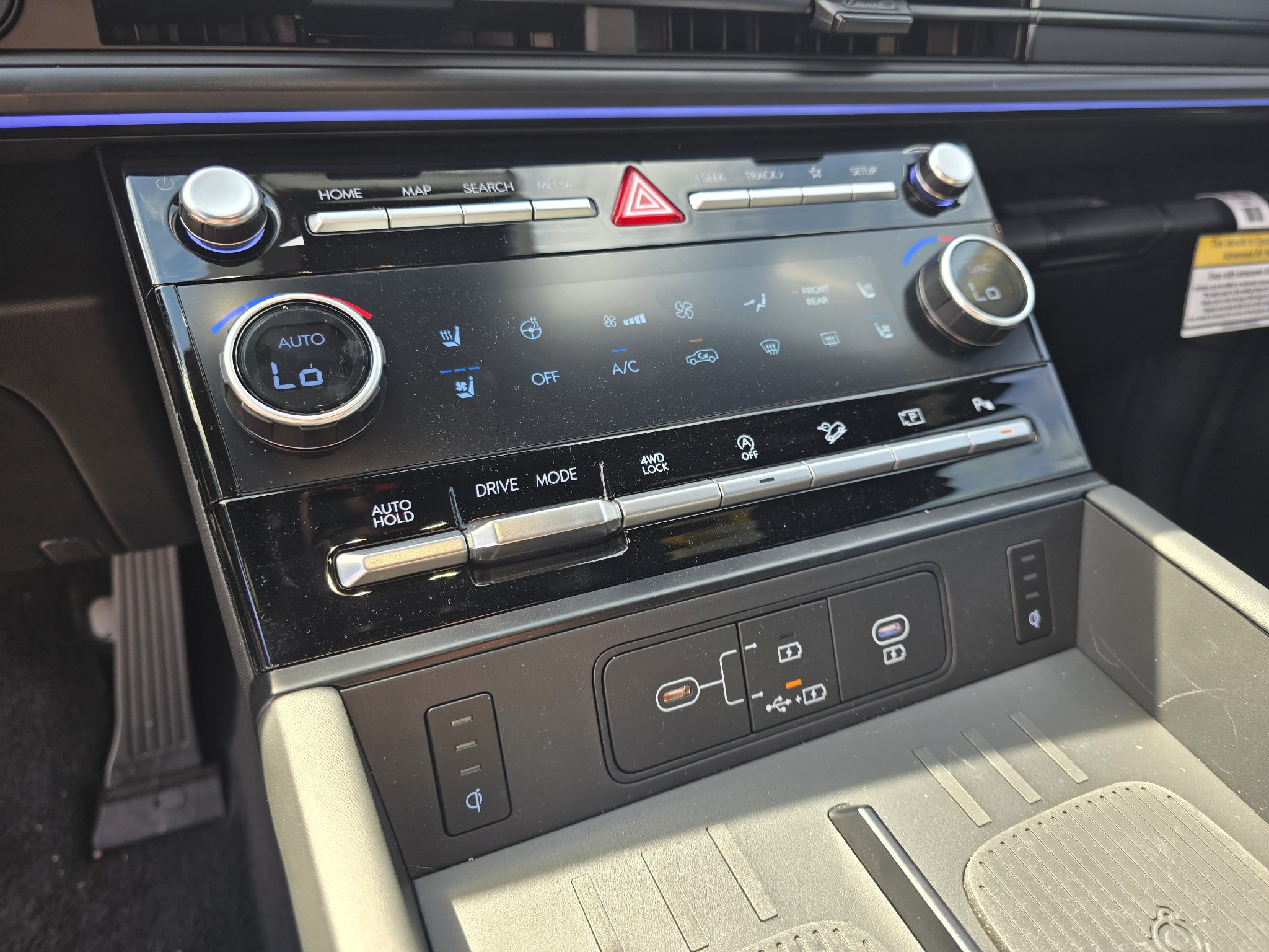 New 2026 Hyundai Santa Fe Calligraphy AWD/4WD image 23