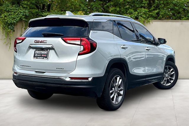 Used 2022 GMC Terrain SLT w/ LPO, Floor Liner Package AWD/4WD image 6