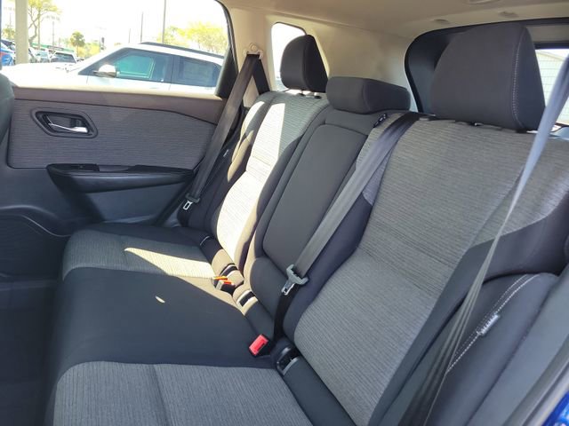 Used 2023 Nissan Rogue SV image 10