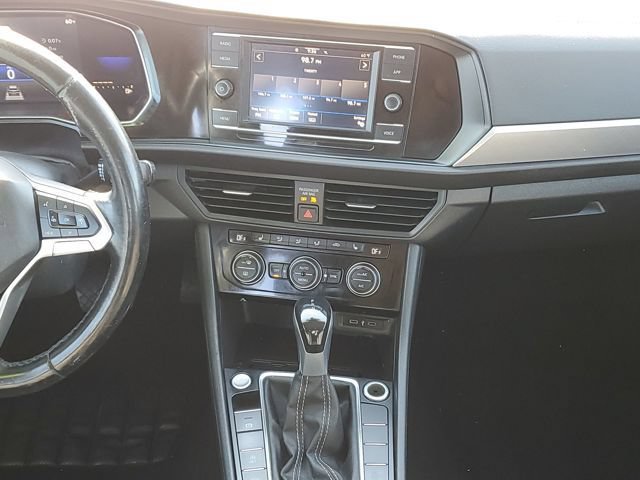 Used 2022 Volkswagen Jetta SE FWD image 27