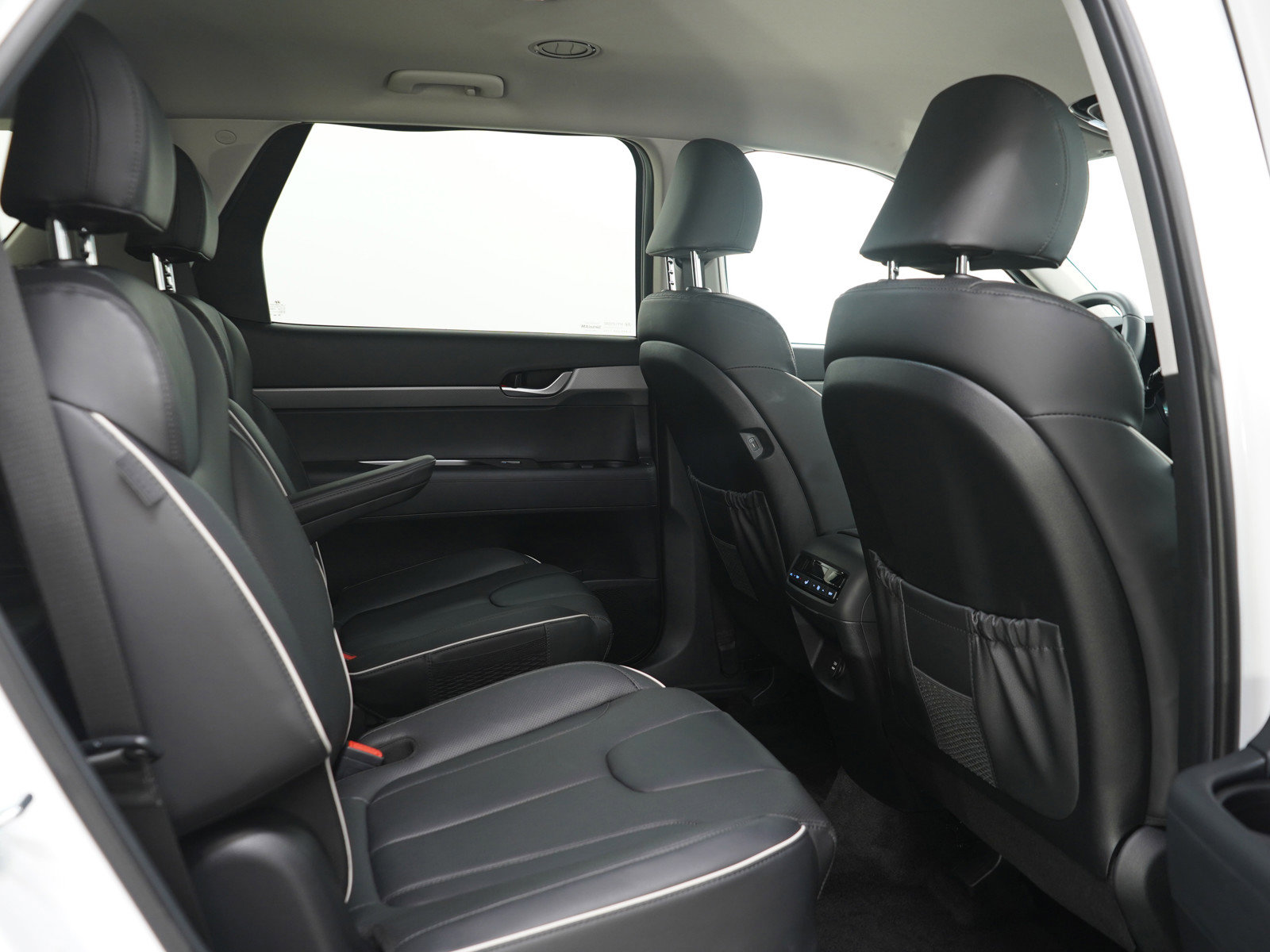 Used 2025 Hyundai Palisade SEL AWD/4WD image 14