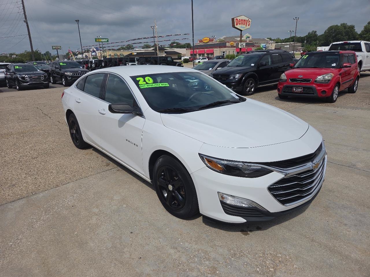 Used 2020 Chevrolet Malibu LS FWD image 4