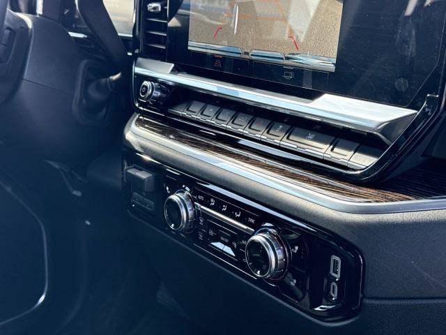 New 2026 GMC Sierra 1500 SLE image 27