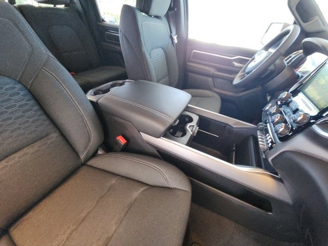 New 2026 RAM 1500 4x4 Crew Cab image 24