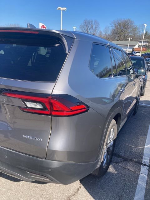 Used 2026 Toyota Grand Highlander Limited AWD/4WD image 4