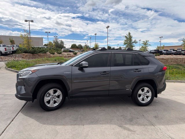 Used 2021 Toyota RAV4 XLE w/ Convenience Package AWD/4WD image 5