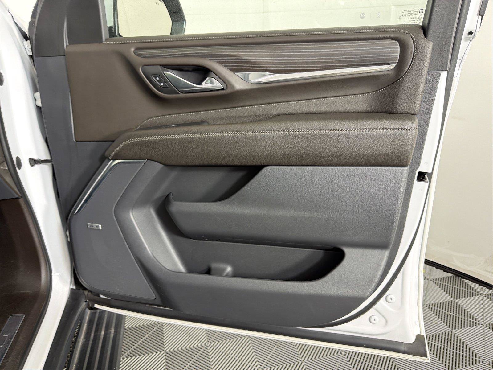 Certified 2023 GMC Yukon Denali AWD/4WD image 13