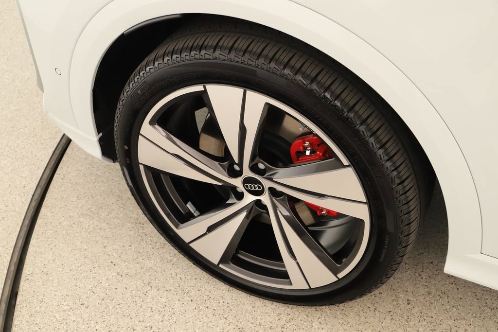 New 2026 Audi SQ5 Premium Plus image 37